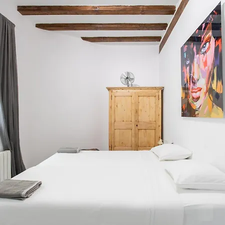 Canela Homes Gotic Apartment *
